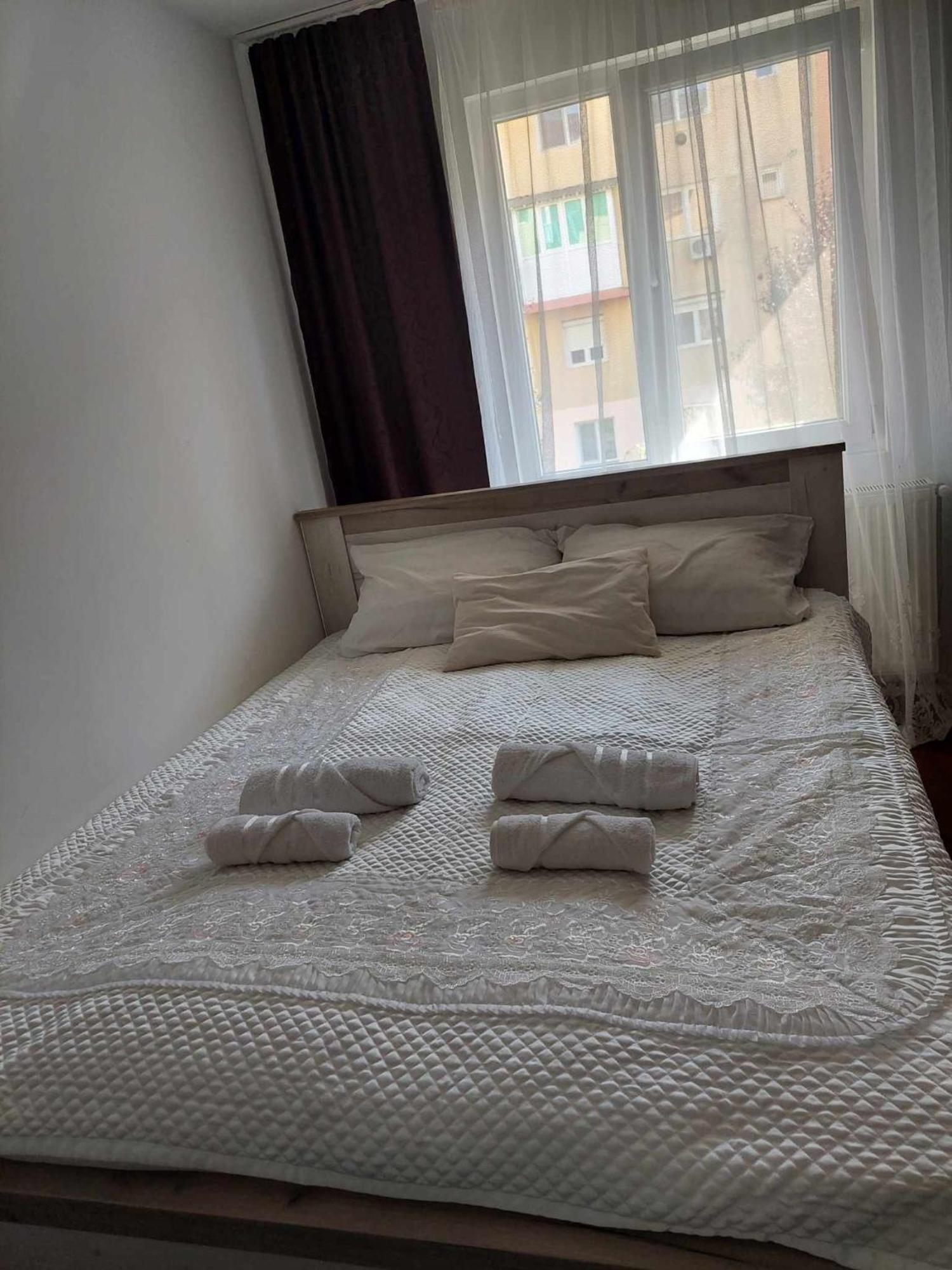 Appartement A&D à Resita Extérieur photo